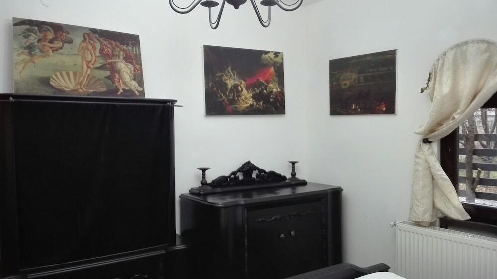 Lili's House - 916