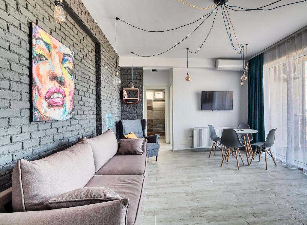 Little Loft No15 - 437