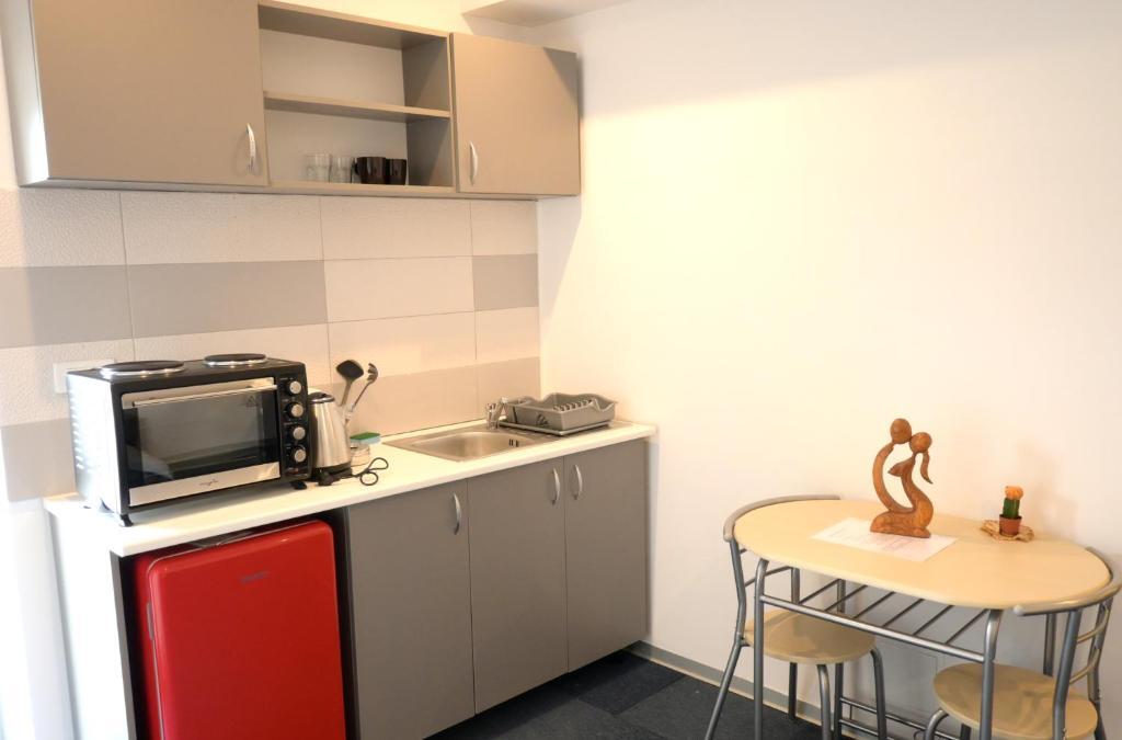 Luana Airport Apartments #4 - 4
