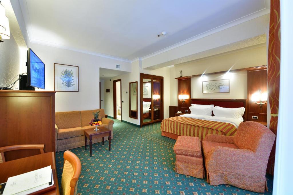 Lux Garden Hotel - 876
