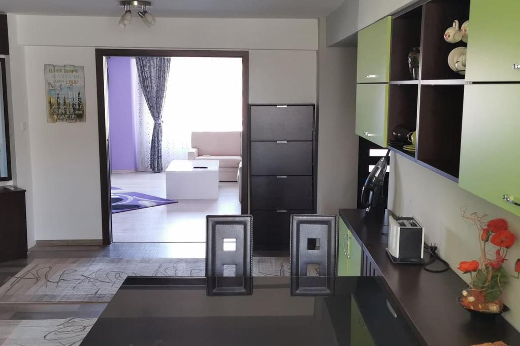 Luxury apartment with two bedrooms and large living room, 100 square meters, city center - 163
