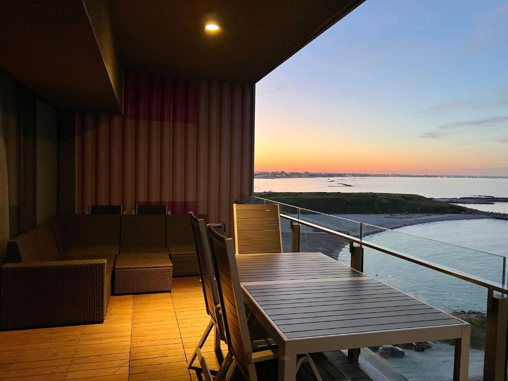 Luxury beachfront apt - quite area, 100 sqm - 776