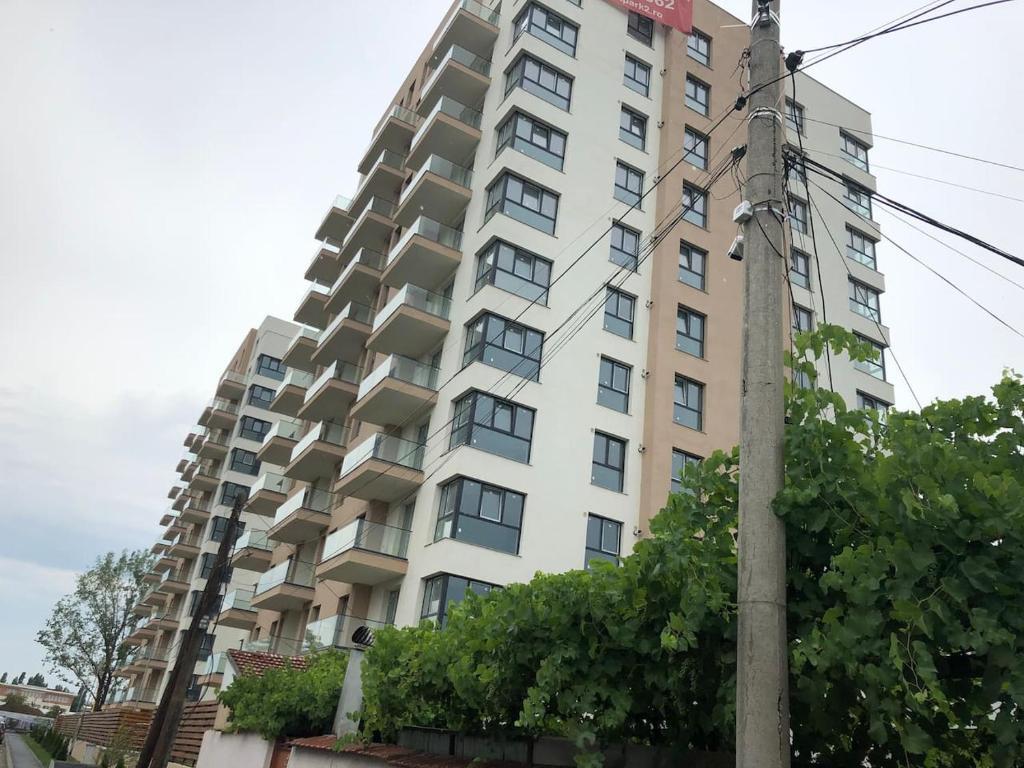 Luxury Westpark 2 Residence with Lake View - 35