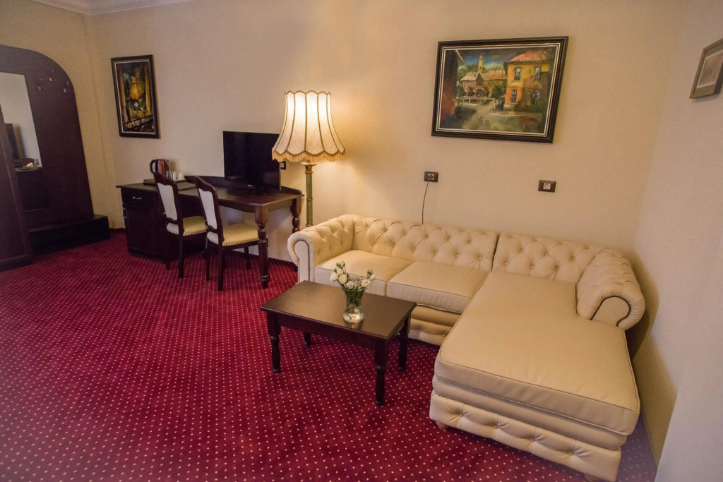 Magus Hotel - 206