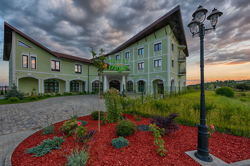 Magus Hotel - 719