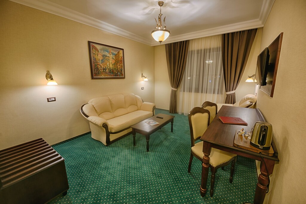 Magus Hotel - 849