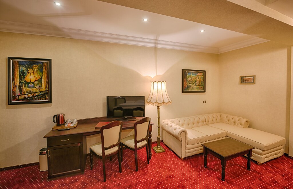 Magus Hotel - 173