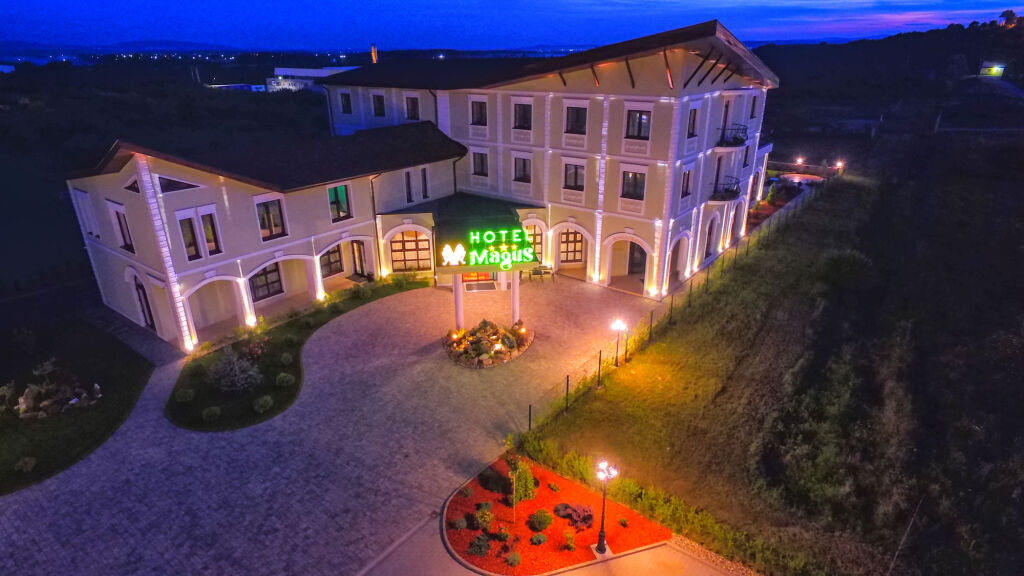 Magus Hotel - 501