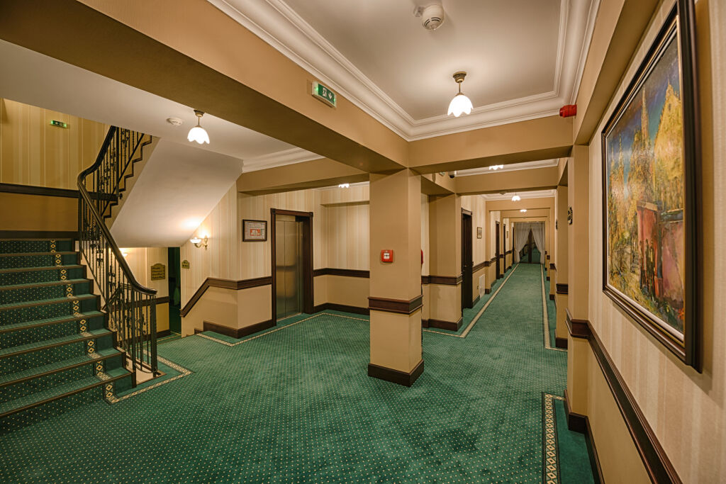 Magus Hotel - 997