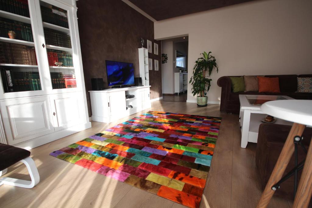 Majestic Residence - 612