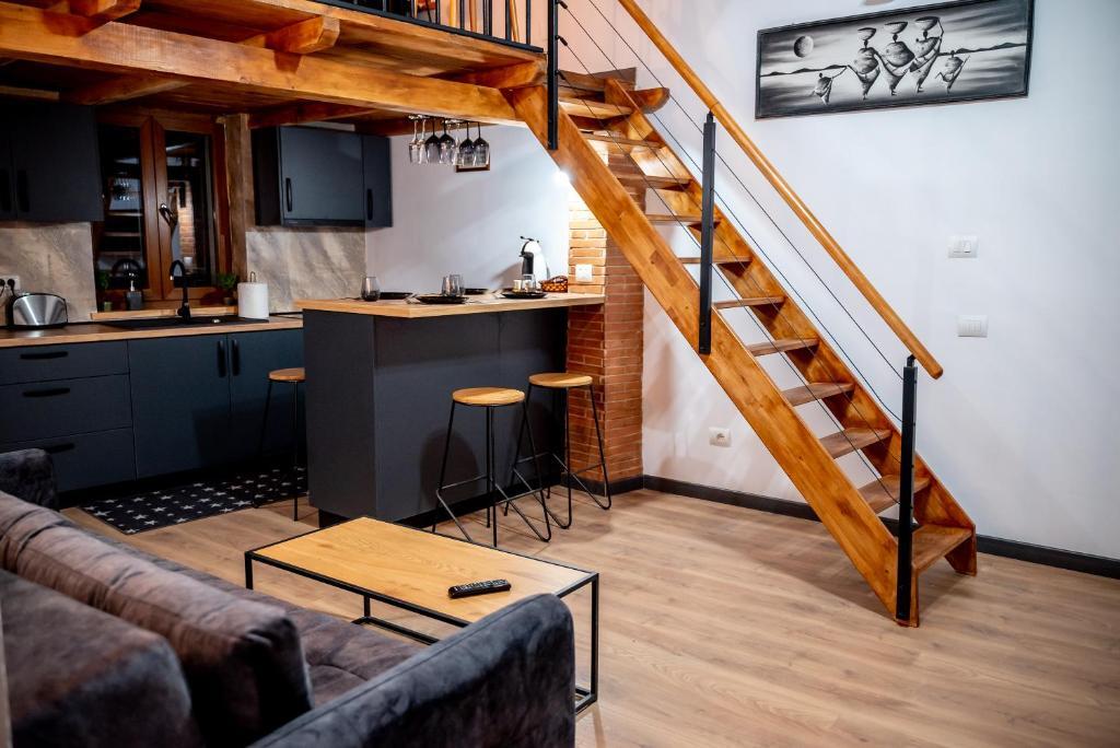 Marco’s Studio - 154
