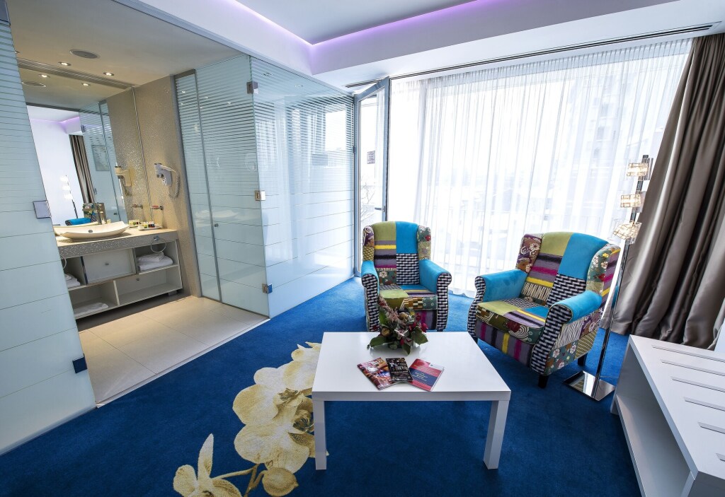 Marshal Garden Hotel - 909