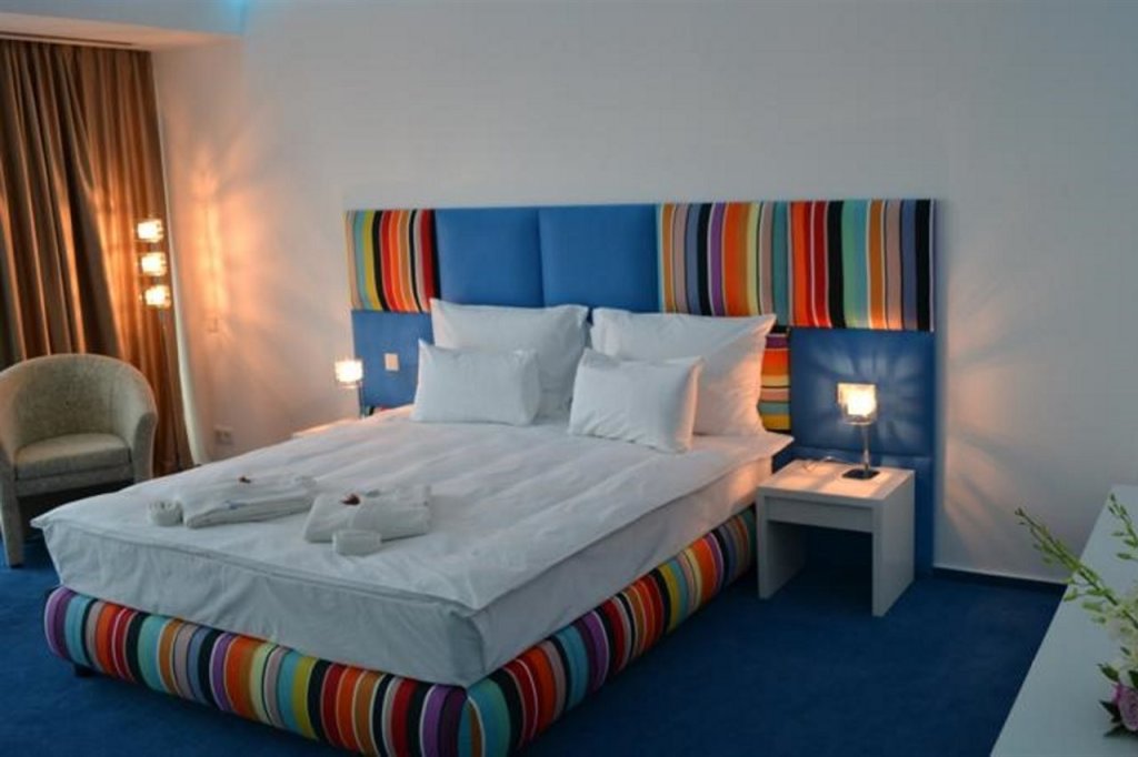 Marshal Garden Hotel - 846