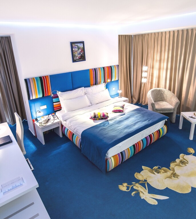 Marshal Garden Hotel - 377