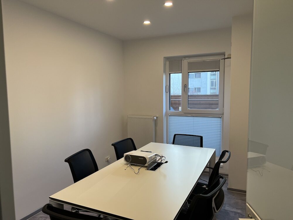 Marvelous 4 Room Penthouse W14-W15 - 395