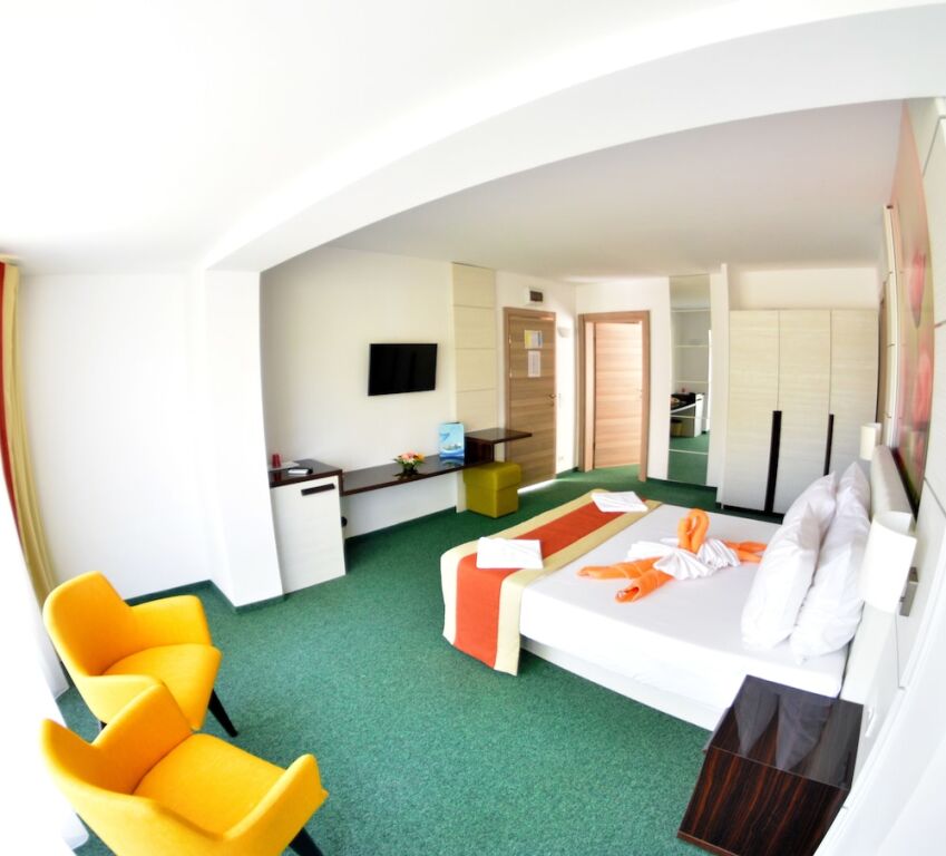 Mera Resort Venus - 250
