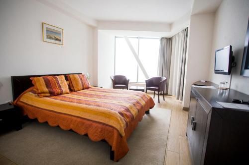 Hotel Navrom River - 983