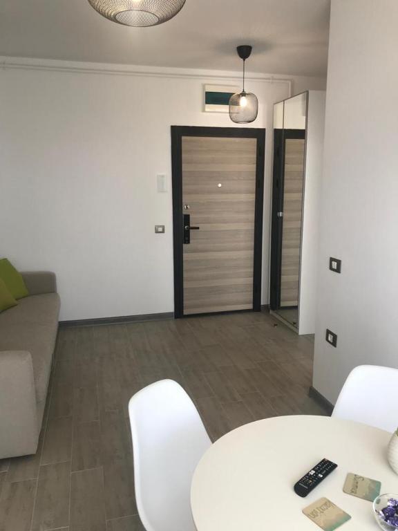 Mihnea Studio Alezzi - 970