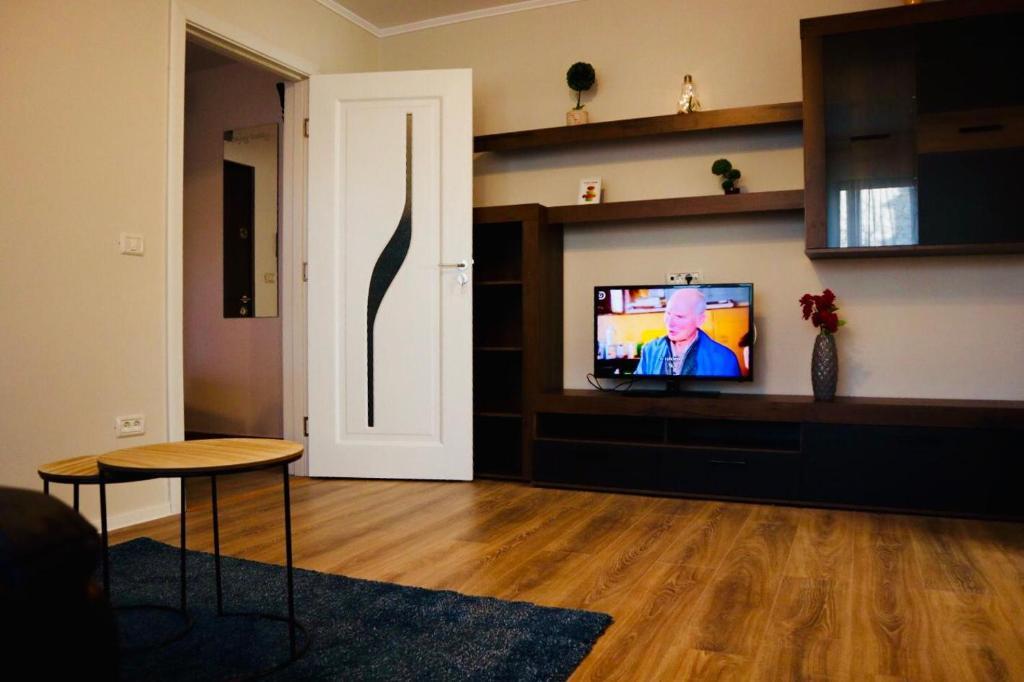 Modern apartment just near center I10 - 346