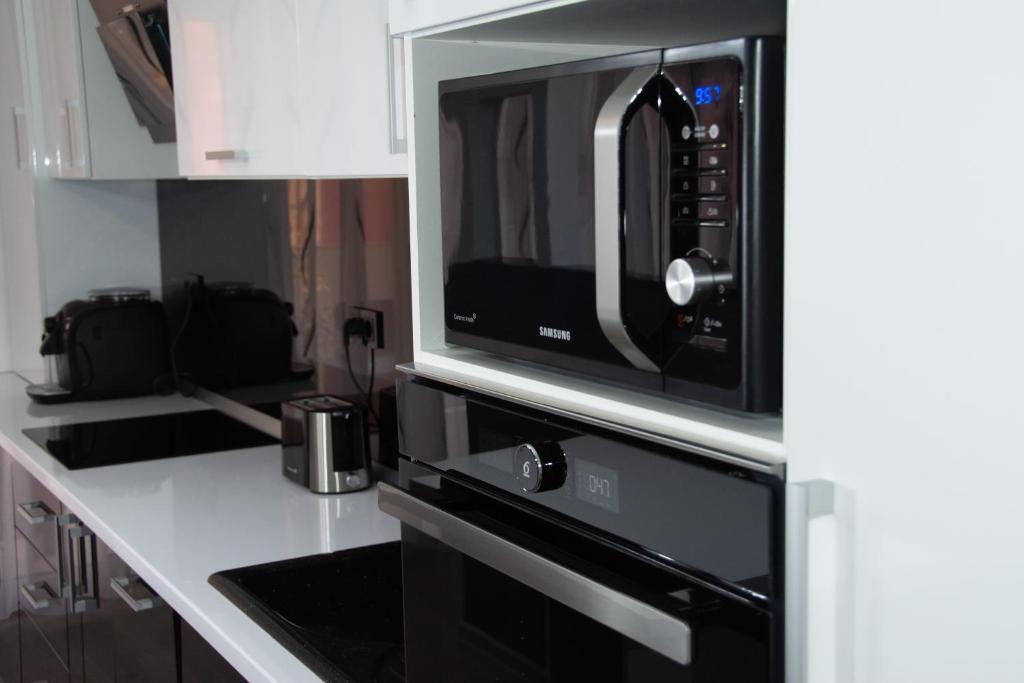 Modern minimalist apartment in Oradea - 49