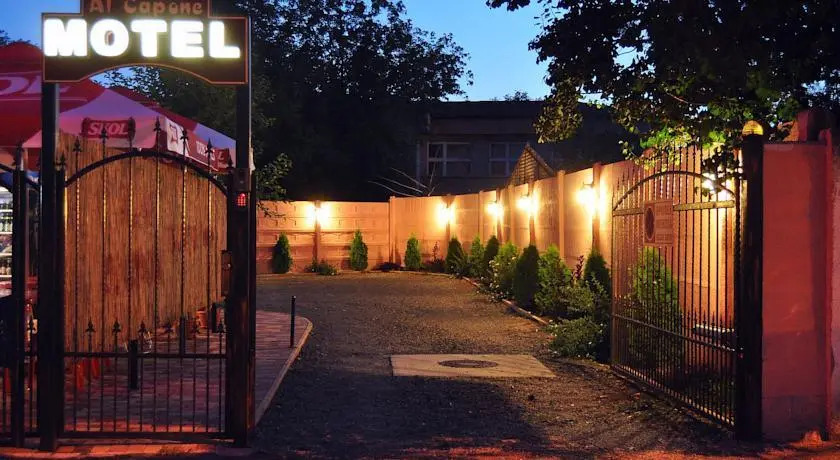 Al Capone MOTEL - 978