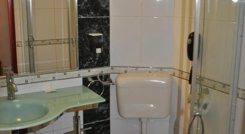 Motel Vfm - 838