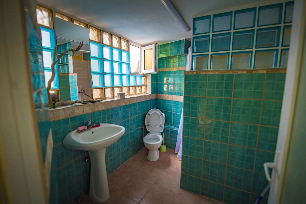 Mountain Tale - Hostel - 852