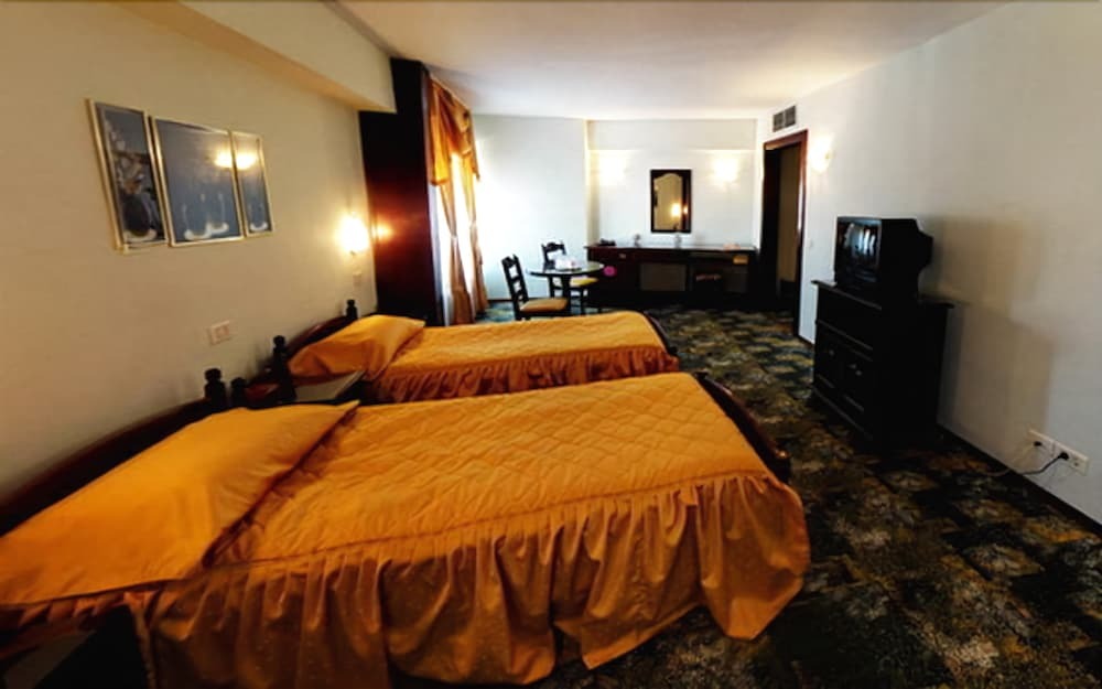 Hotel Muntenia - 786