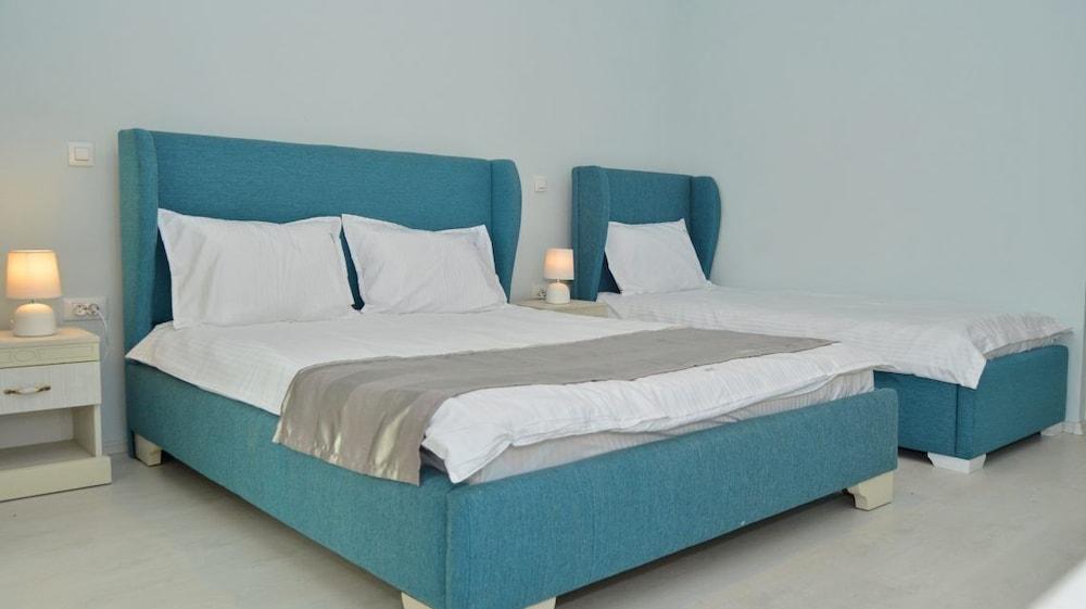 Mykonos Mamaia Boutique Villa Hostel - 559