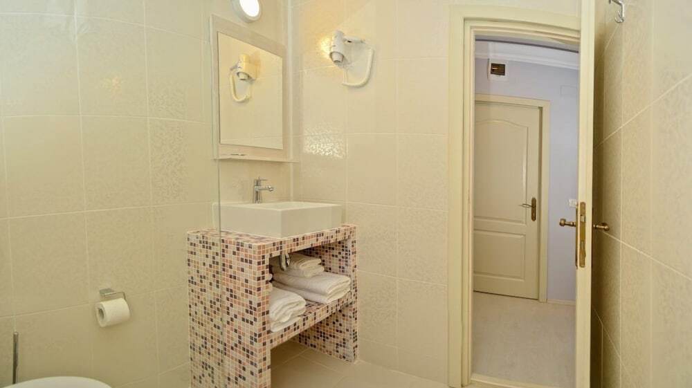 Mykonos Mamaia Boutique Villa Hostel - 784