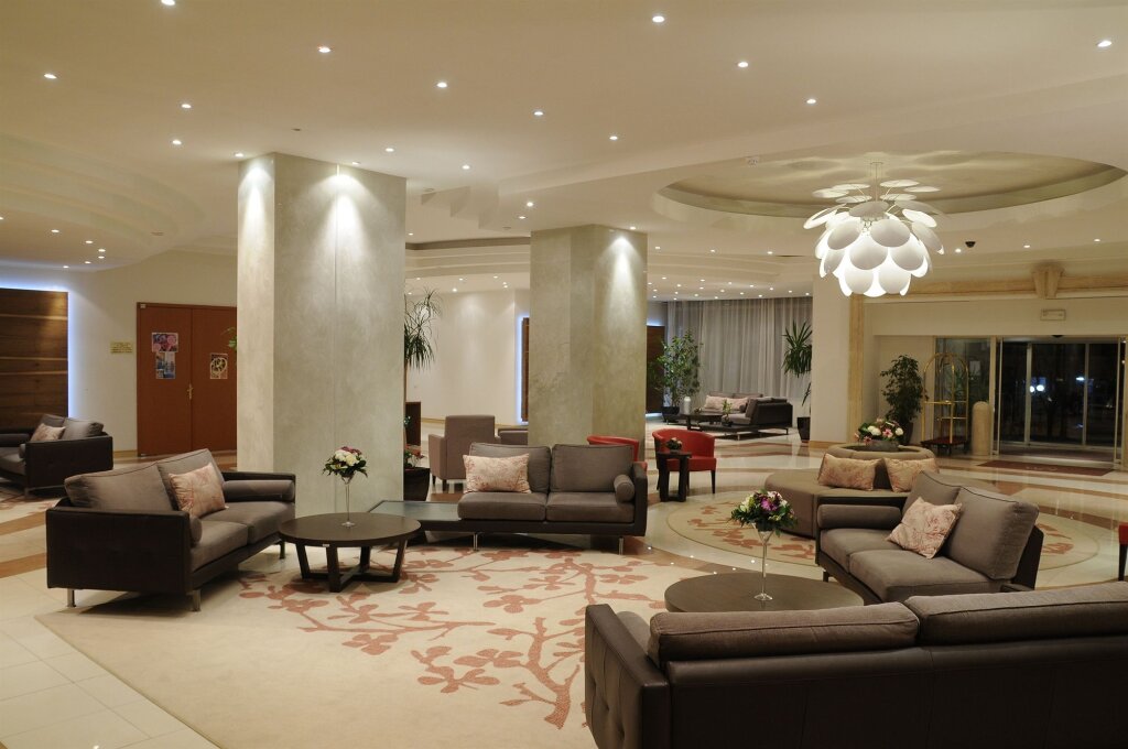 New Montana Hotel - 871