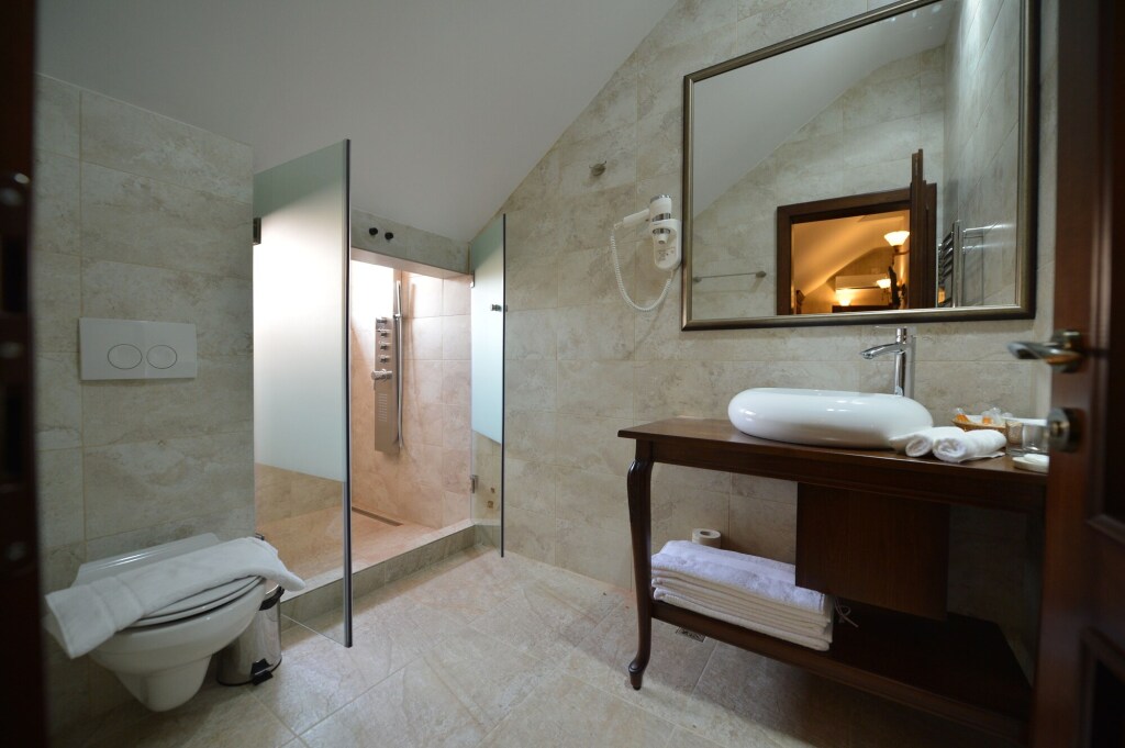 Noblesse Boutique Hotel - 974