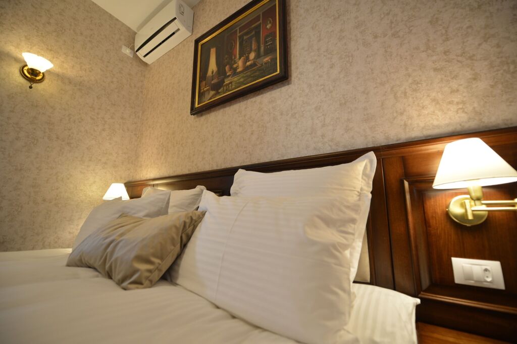 Noblesse Boutique Hotel - 411