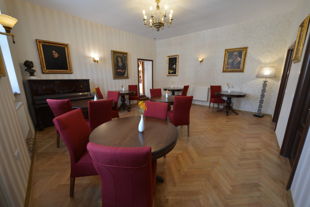 Noblesse Boutique Hotel - 626
