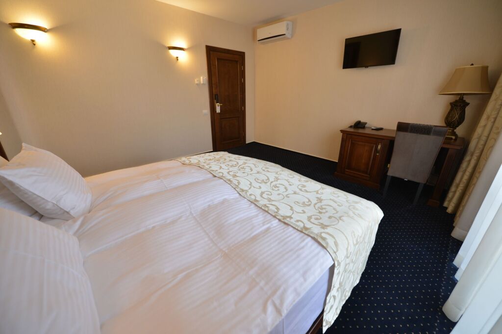 Noblesse Boutique Hotel - 638