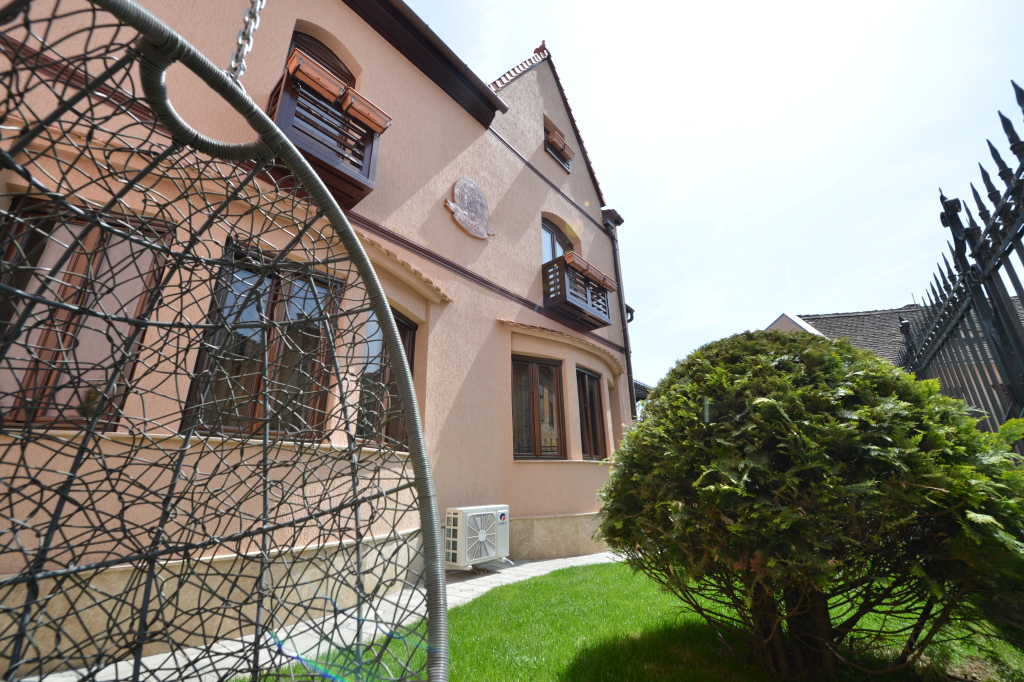 Noblesse Boutique Hotel - 702