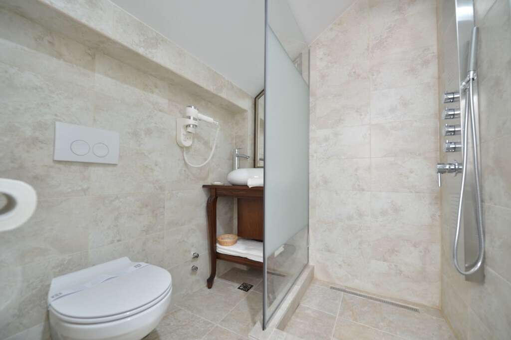 Noblesse Boutique Hotel - 766
