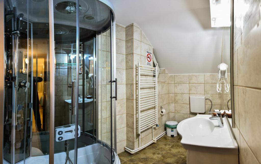 Noblesse House - 830