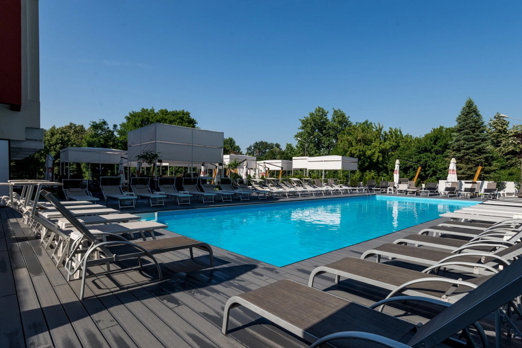 North Star Continental Resort - 455