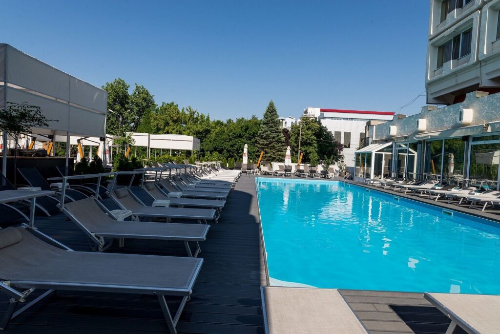 North Star Continental Resort - 981