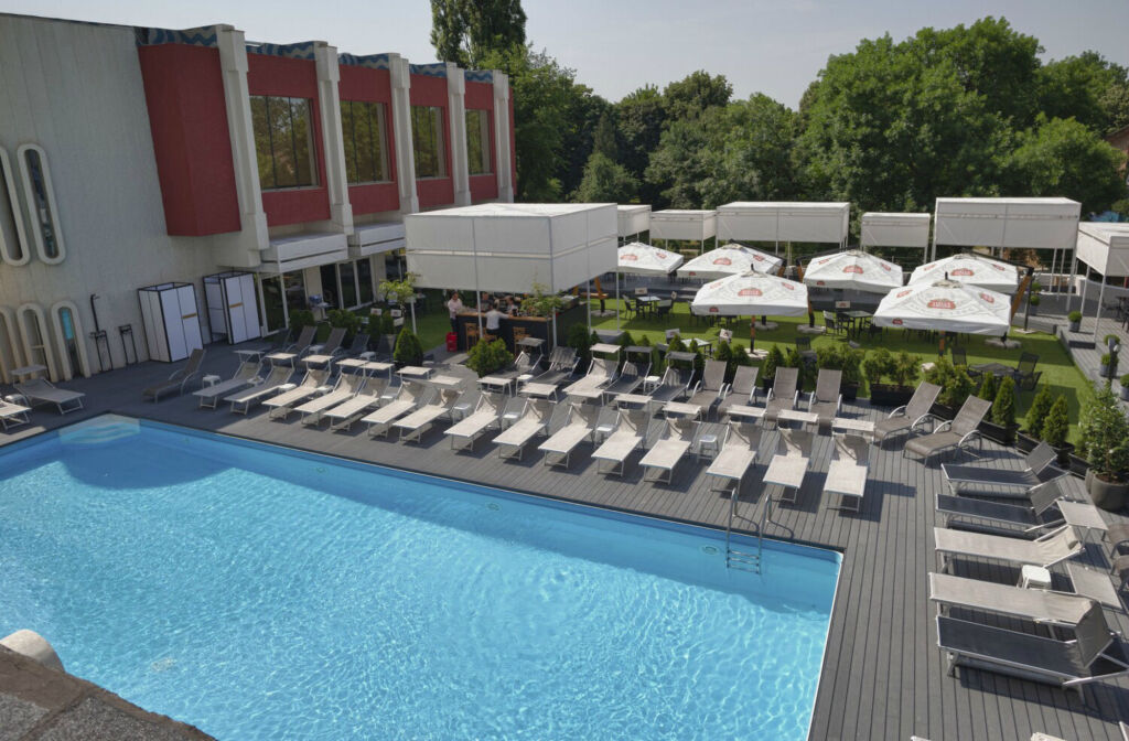 North Star Continental Resort - 708