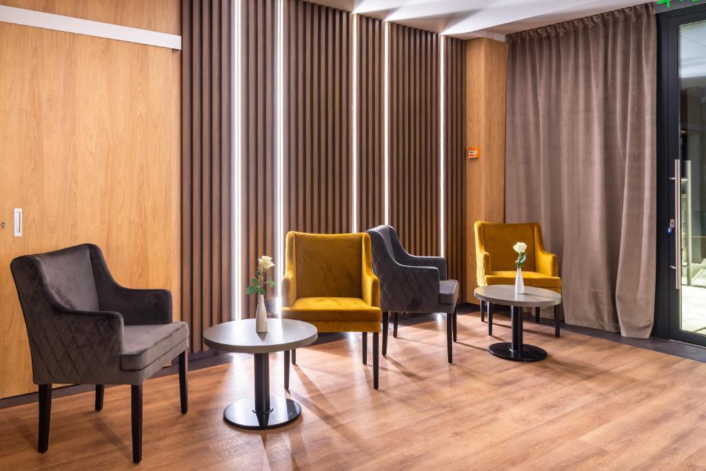 Aparthotel NOX - 375
