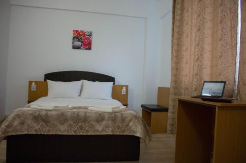 N&S Hotel - 154