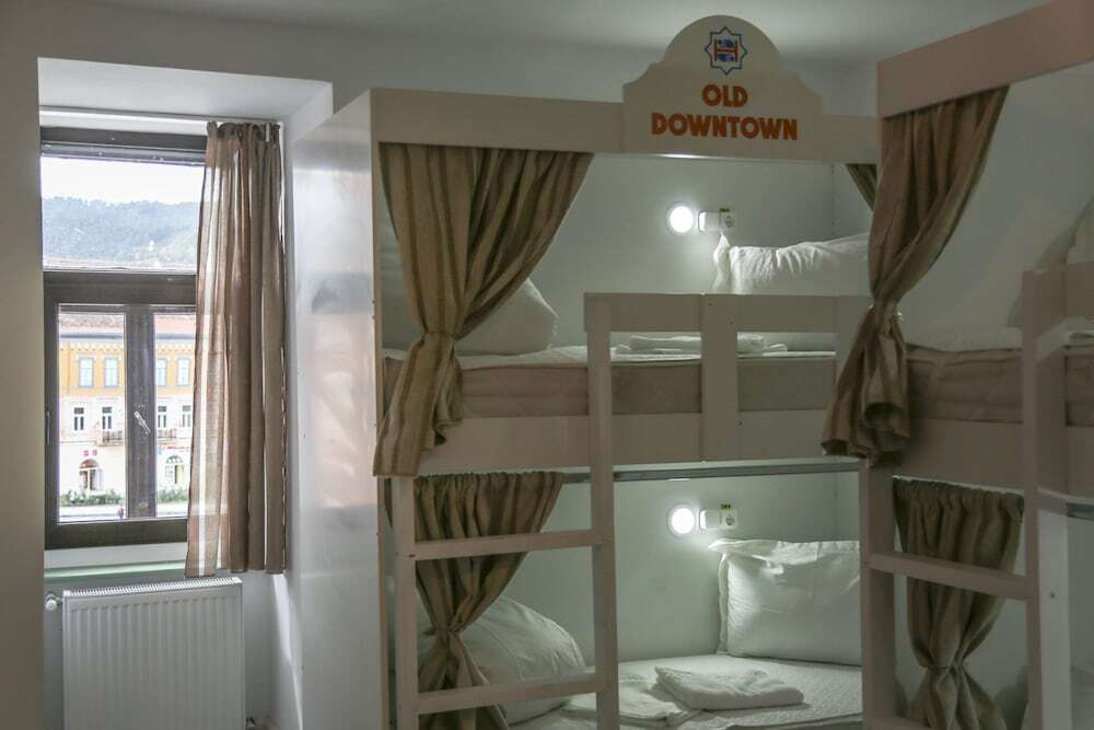 Old Downtown Hostel - 841