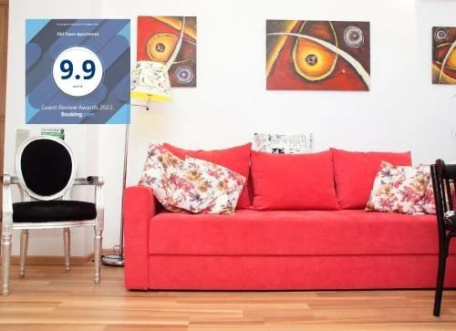 Old Town Apartment - 812
