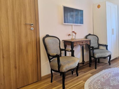 Old Town Apartment - 161