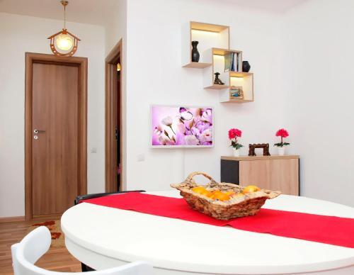 Old Town Apartment - 233