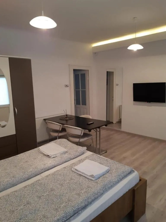 Easy Living Apartments - Old Town - 250