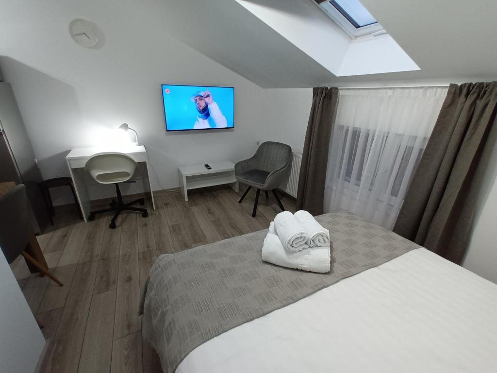 Old Town Studio Apartments - 404