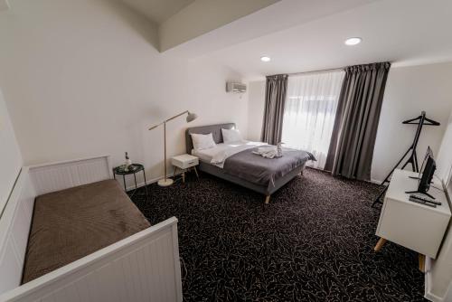 Omega House Hotel - 655